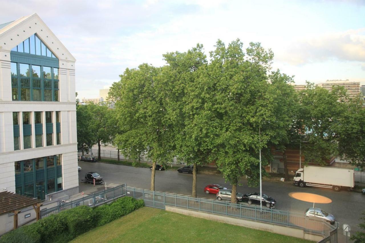 New Design Apartment In Bruksela Zewnętrze zdjęcie